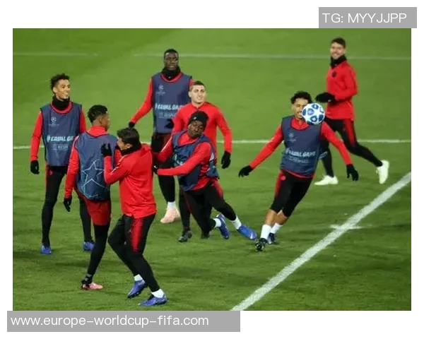 提升球队实力的欧冠足球训练点全面解析与实战应用 提升球队实力的欧冠足球训练点全面解析与实战应用